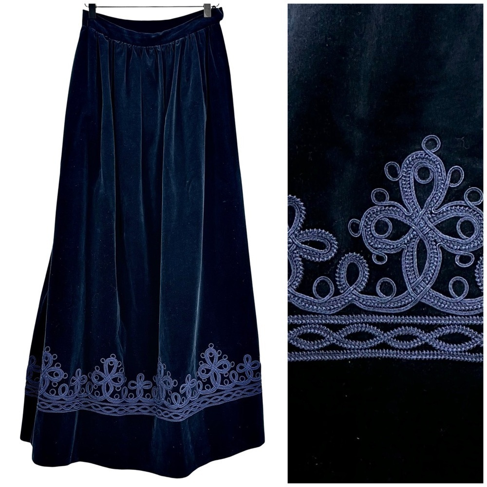 Vintage Velvet Maxi Skirt Navy Blue Long Full POCKETS Embroidered | 26" Waist XS